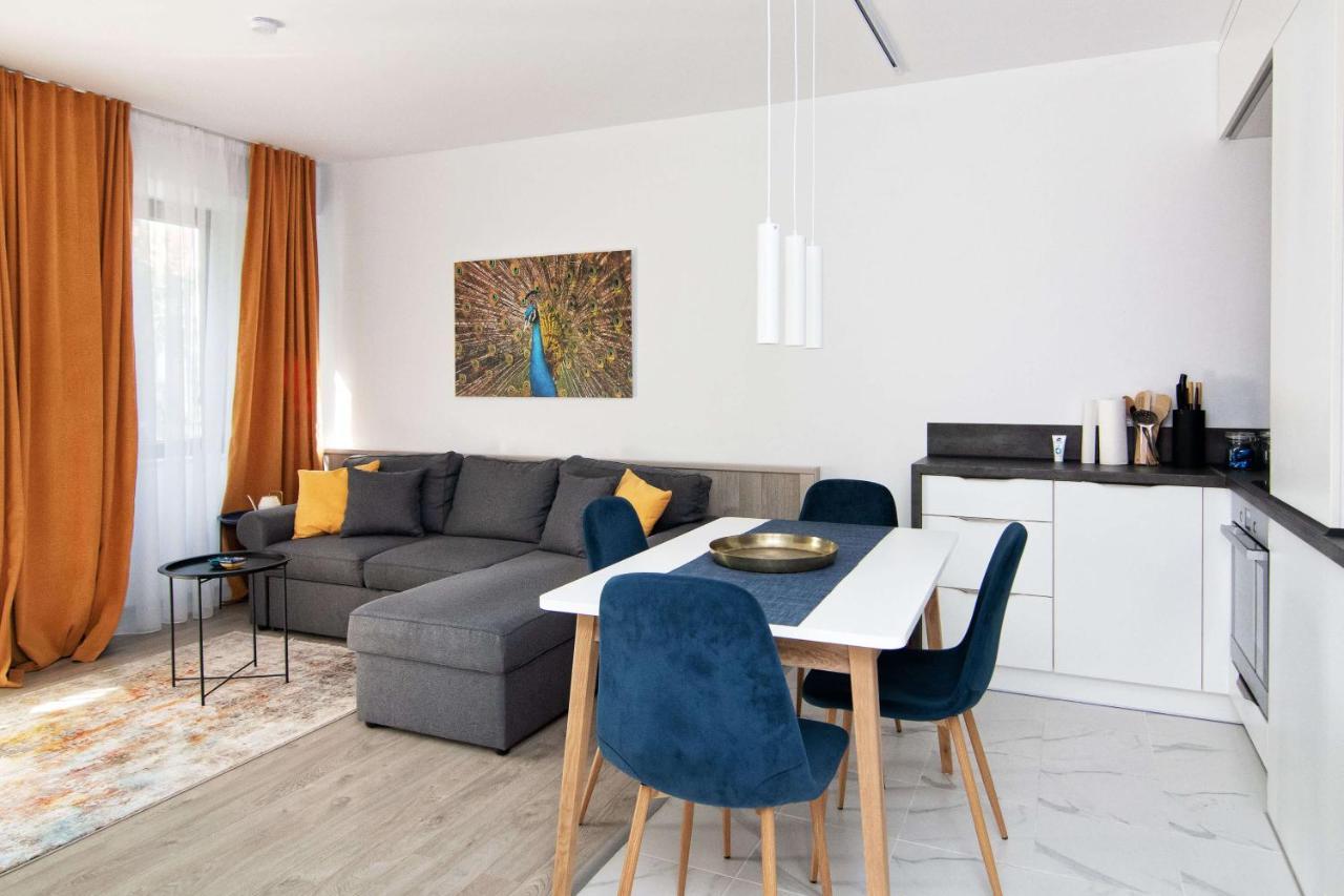 Luxury City Center Two Bedroom Apartment Close To Beach 바르나 외부 사진