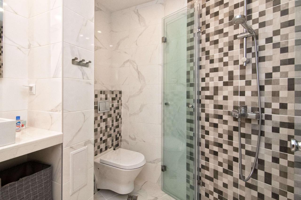 Luxury City Center Two Bedroom Apartment Close To Beach 바르나 외부 사진