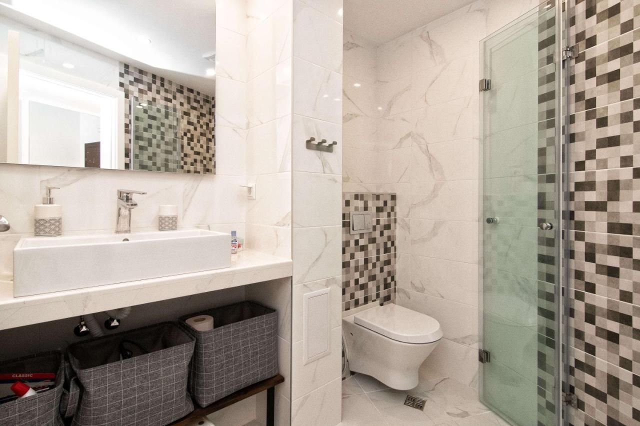 Luxury City Center Two Bedroom Apartment Close To Beach 바르나 외부 사진